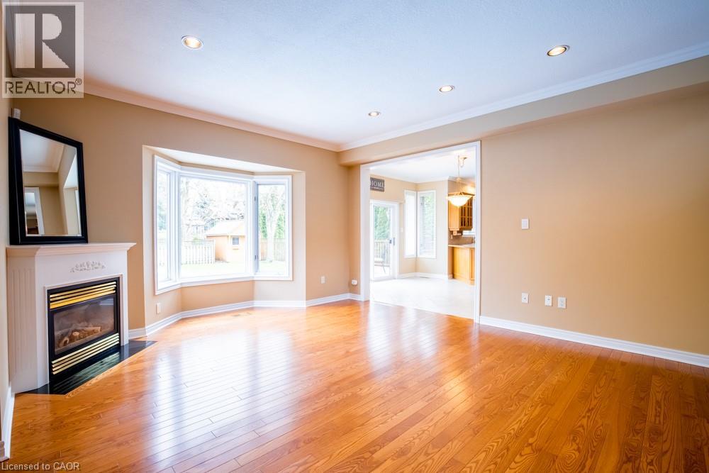 8 SOPHIE Court - 18