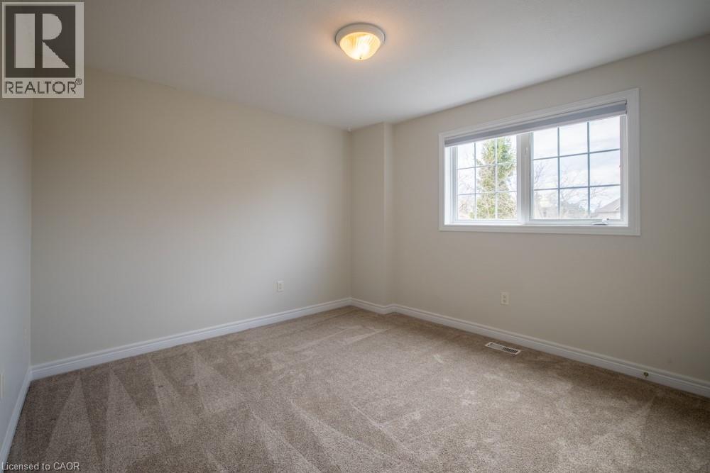 8 SOPHIE Court - 31