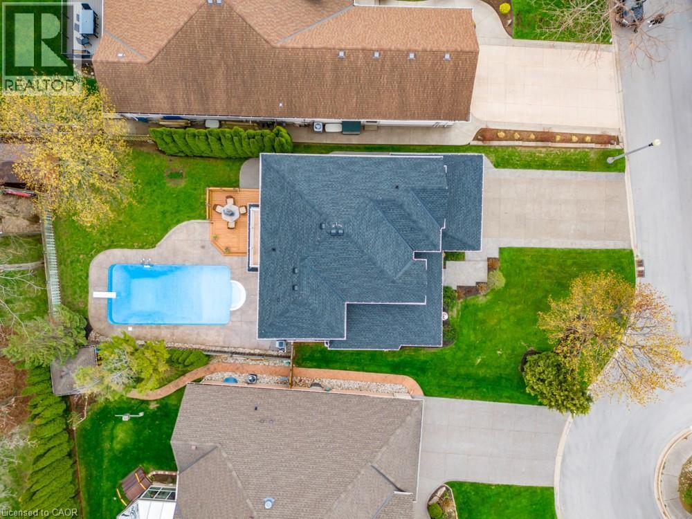 8 SOPHIE Court - 47