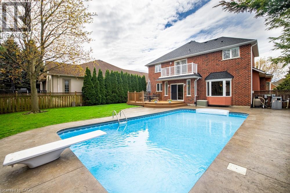 8 SOPHIE Court - 42