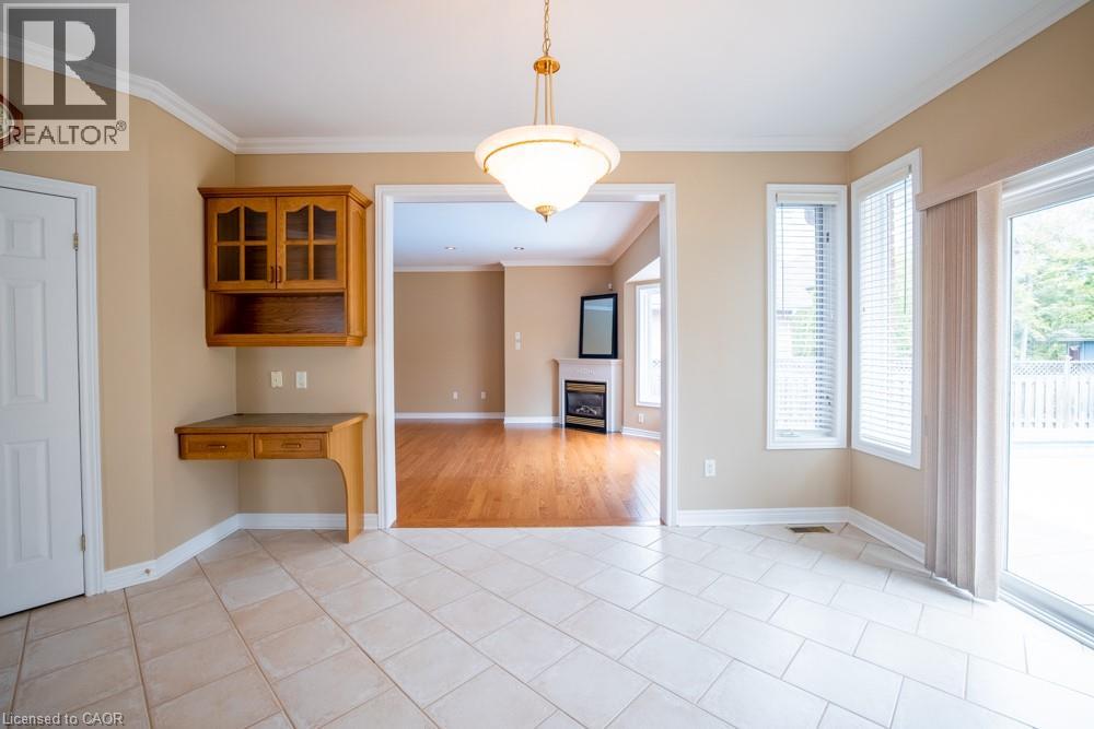 8 SOPHIE Court - 12