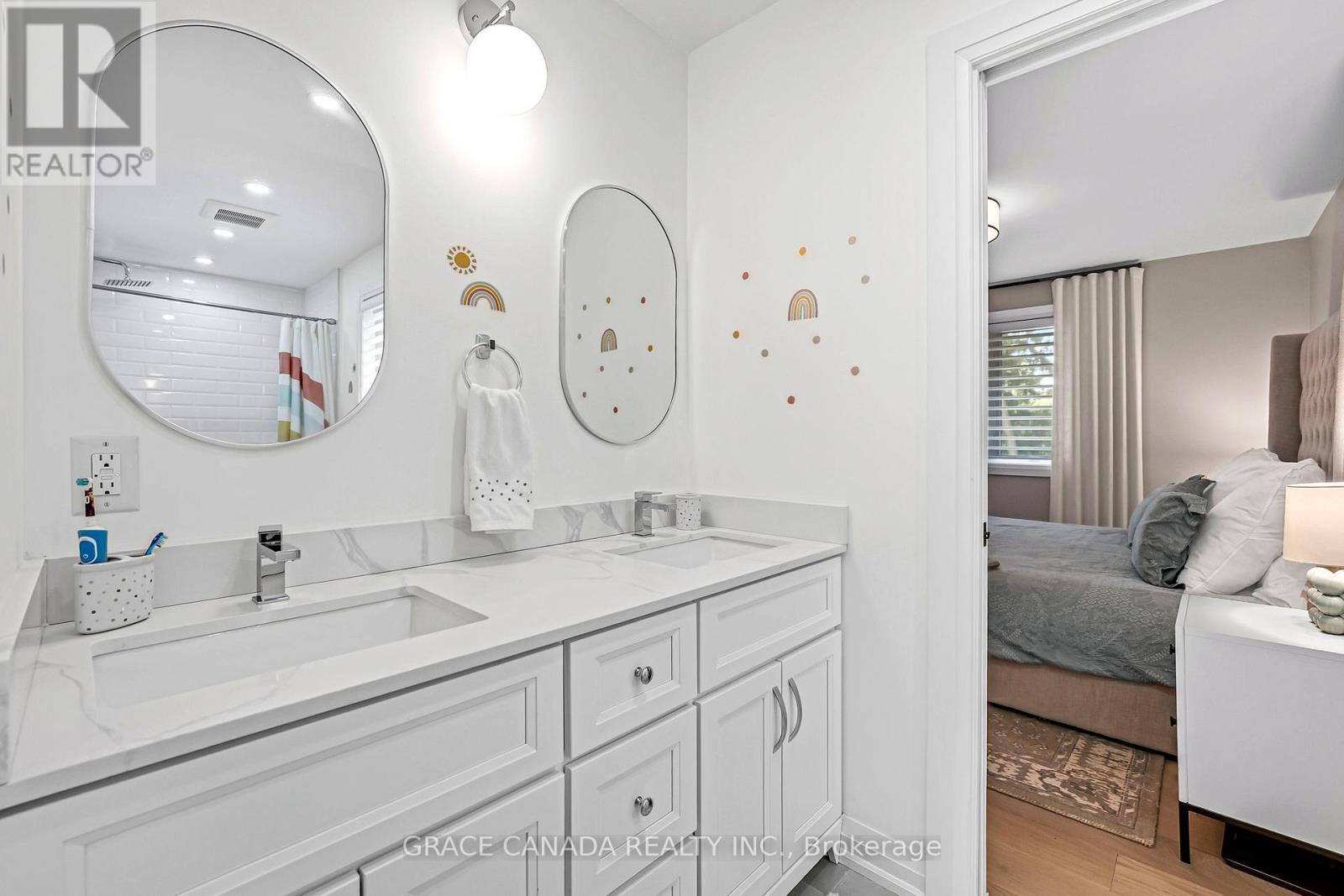 527 ONEIDA DRIVE - 19