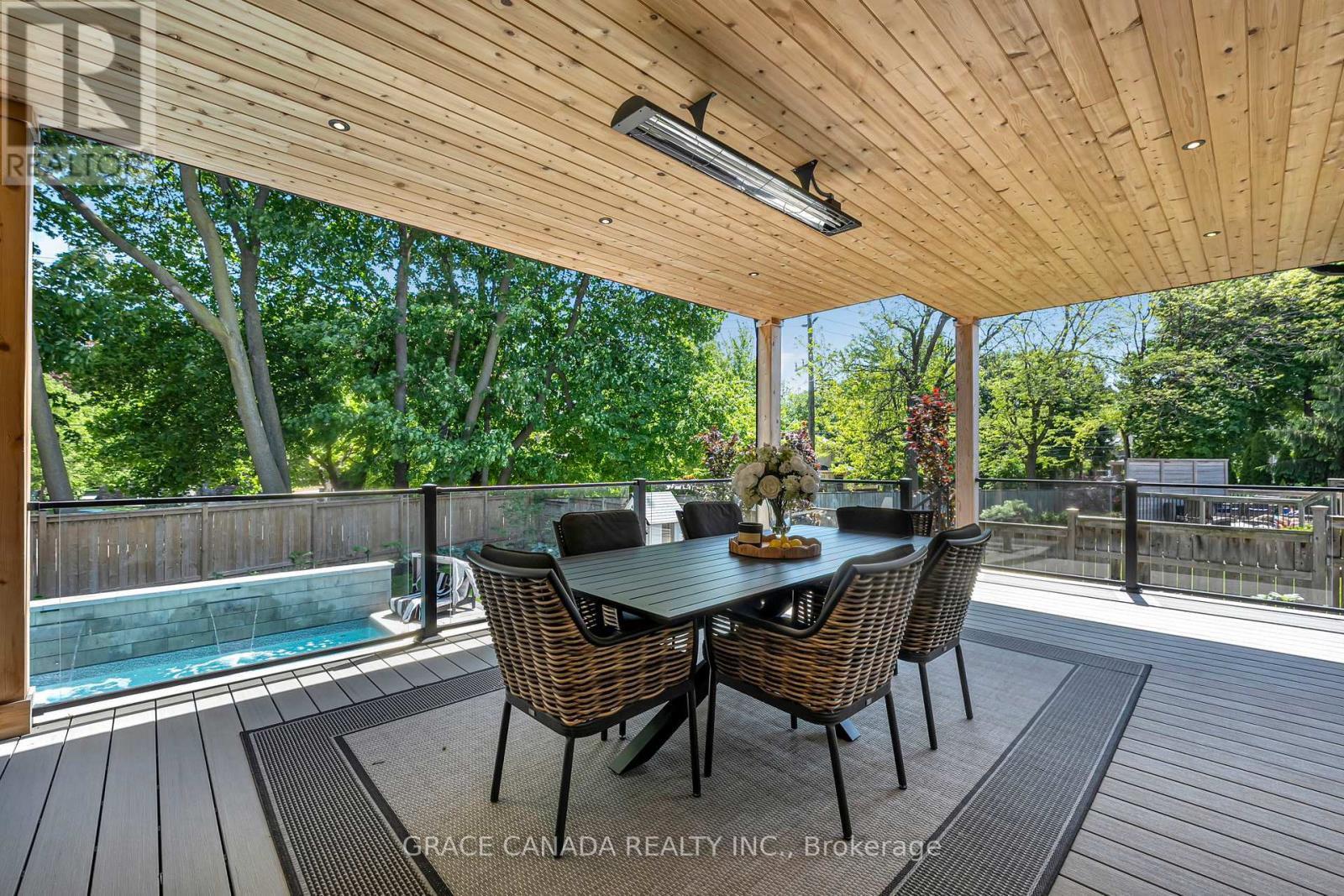 527 ONEIDA DRIVE - 33