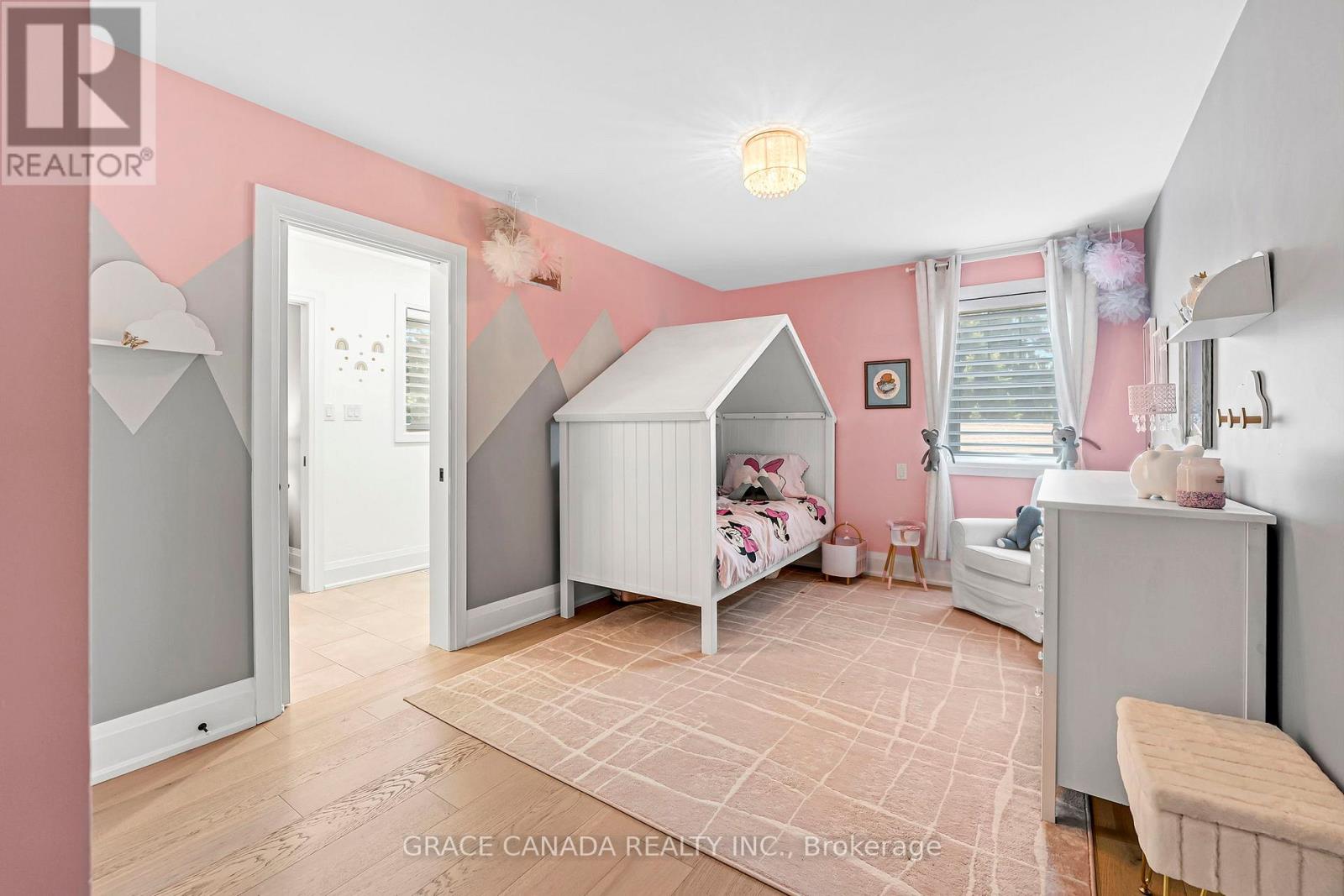 527 ONEIDA DRIVE - 20
