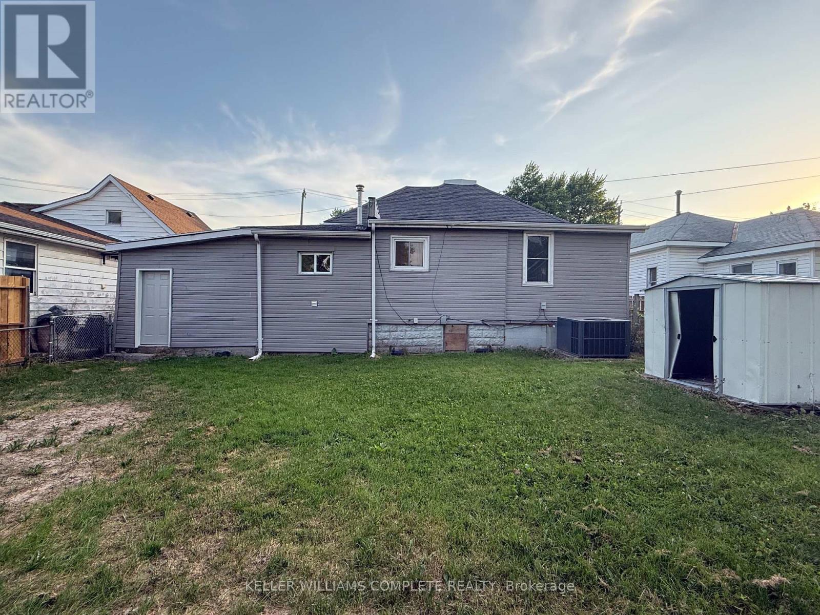 318 LAFONTAINE STREET - 25
