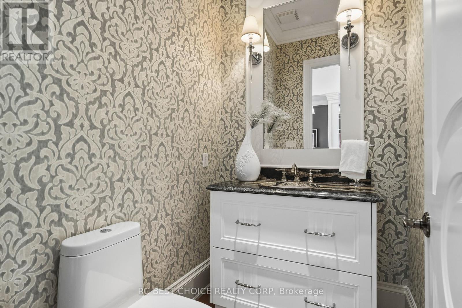 1577 GLOUCESTER ROAD - Image 22