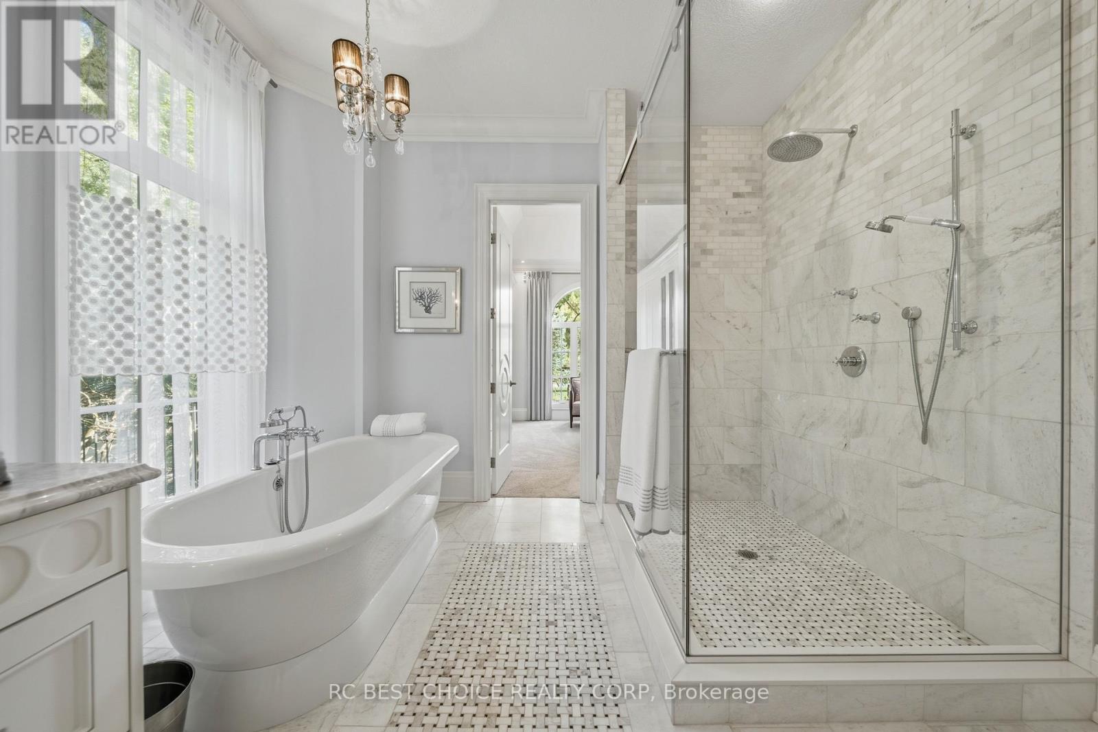 1577 GLOUCESTER ROAD - Image 26