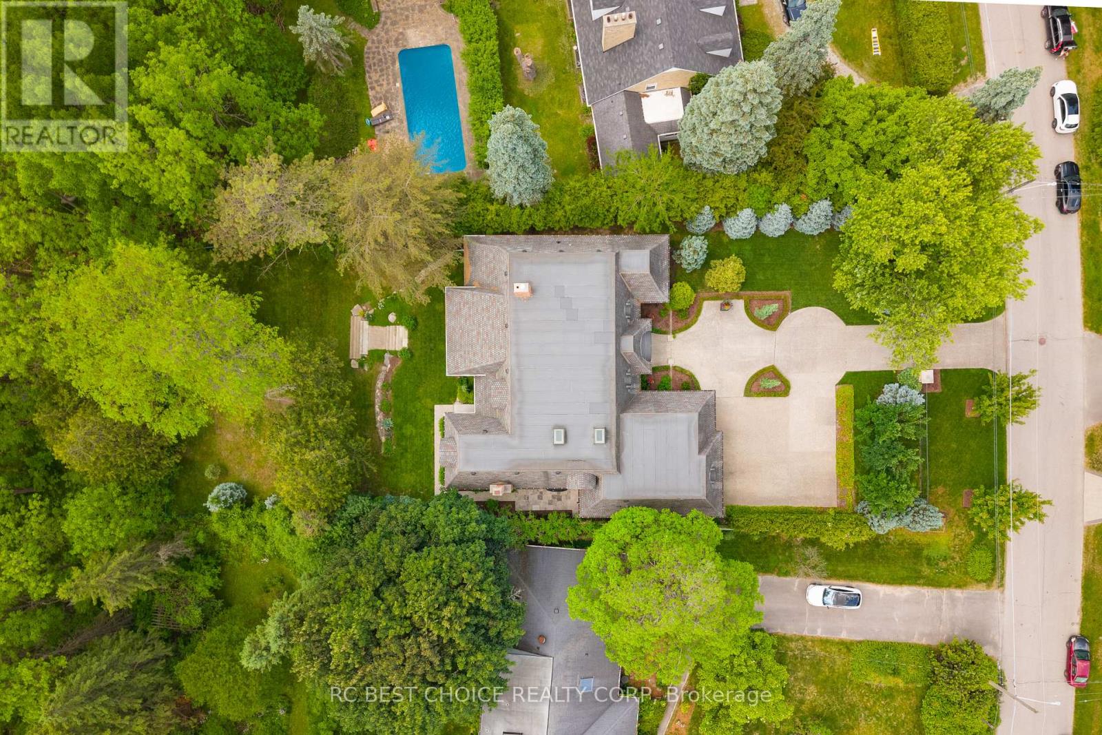 1577 GLOUCESTER ROAD - Image 38