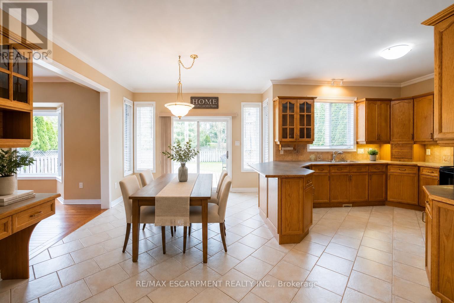 8 SOPHIE COURT - 11