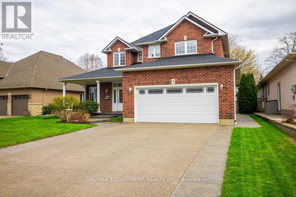8 SOPHIE COURT - 2