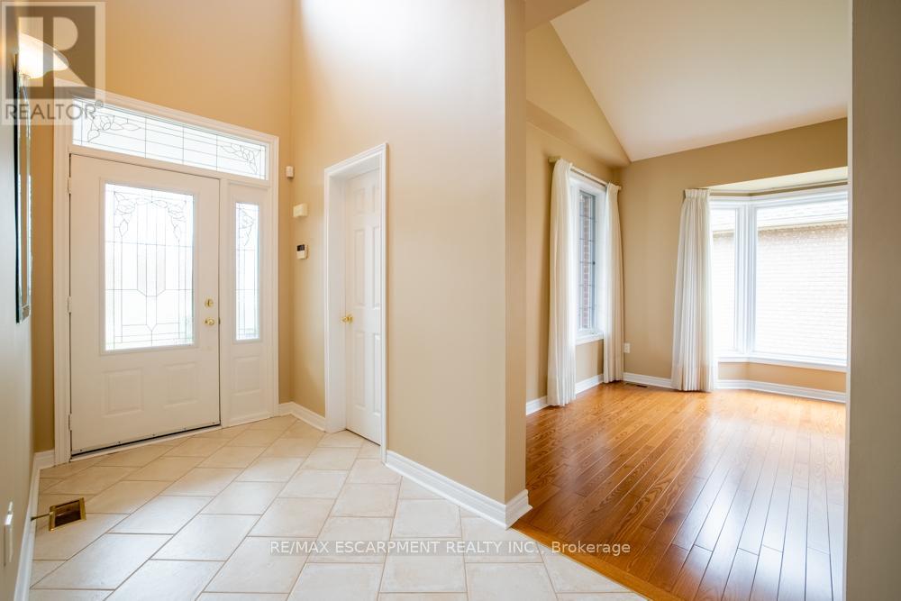 8 SOPHIE COURT - 6