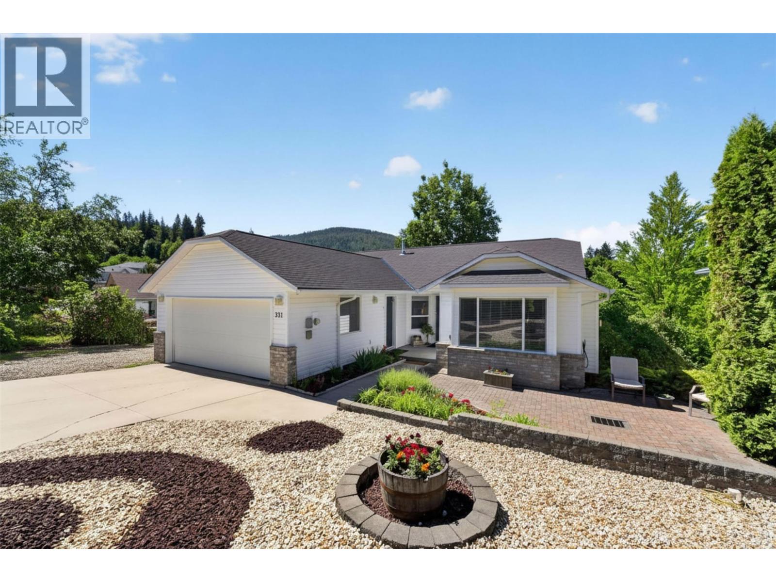  331 17 Street Southeast, Salmon Arm