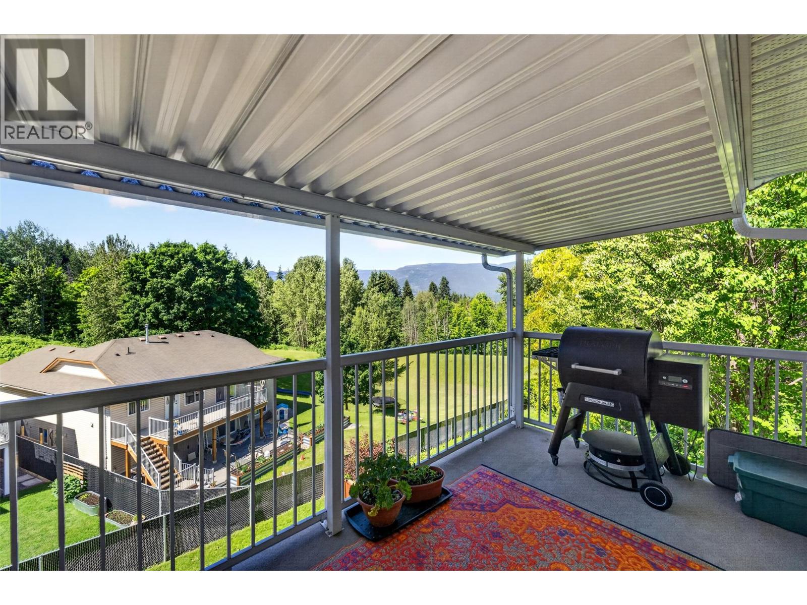 331 17 Street SE, Salmon Arm