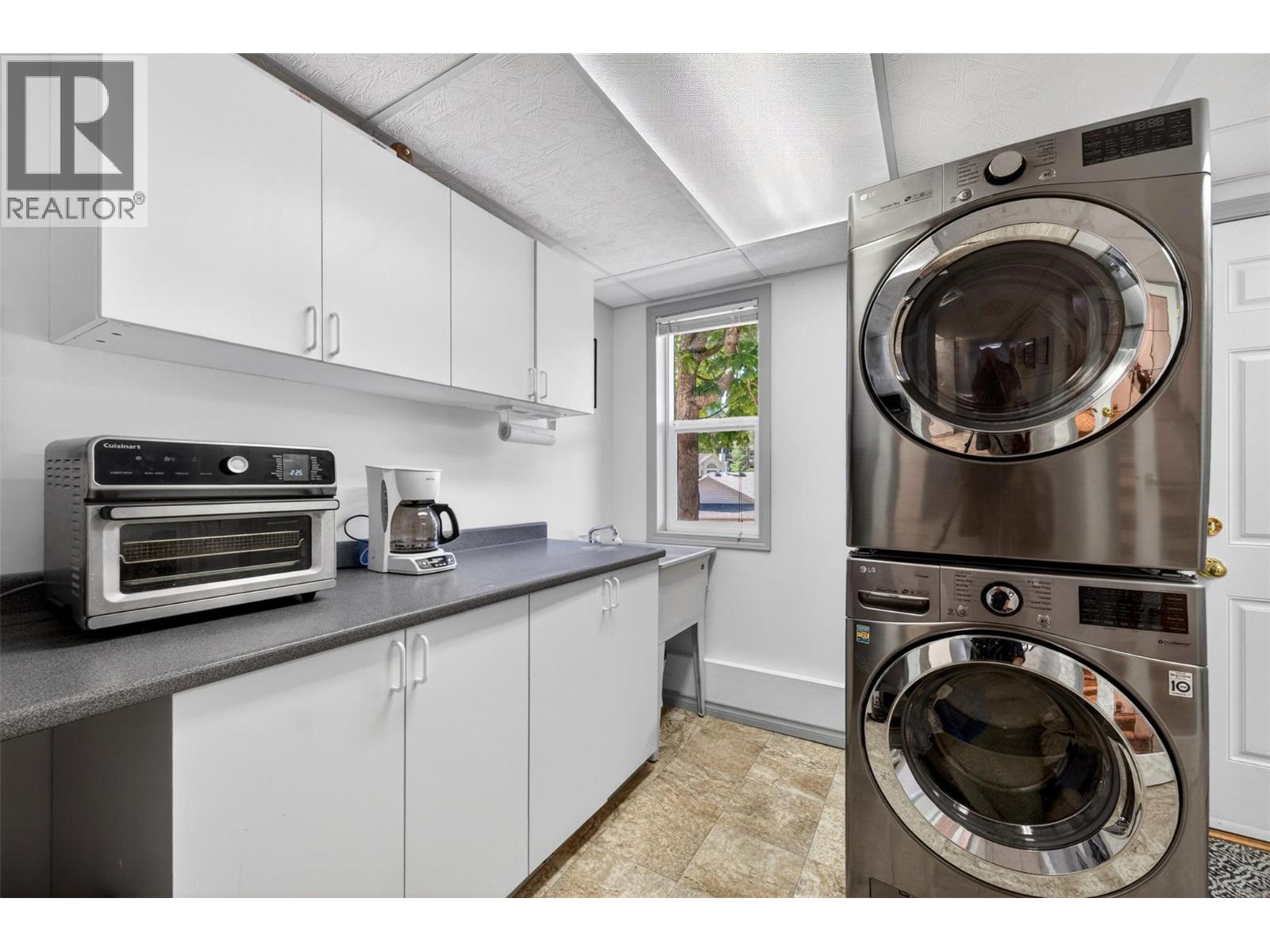 331 17 Street SE, Salmon Arm