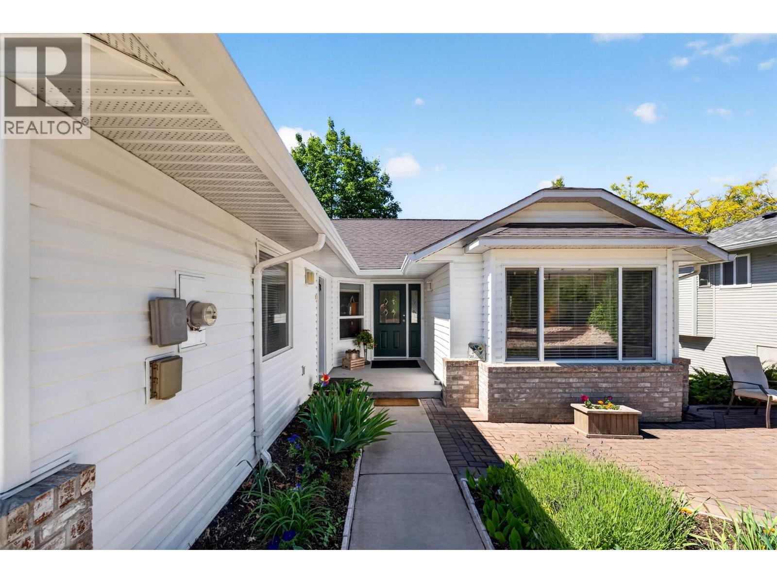 331 17 Street SE, Salmon Arm