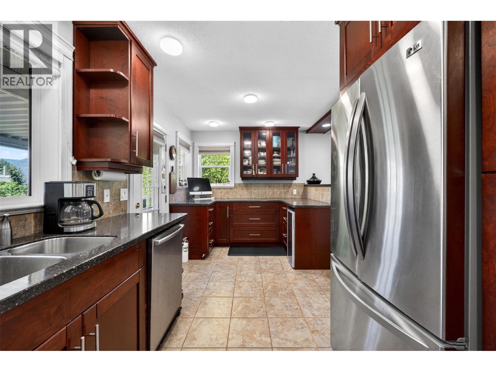 331 17 Street SE - 8