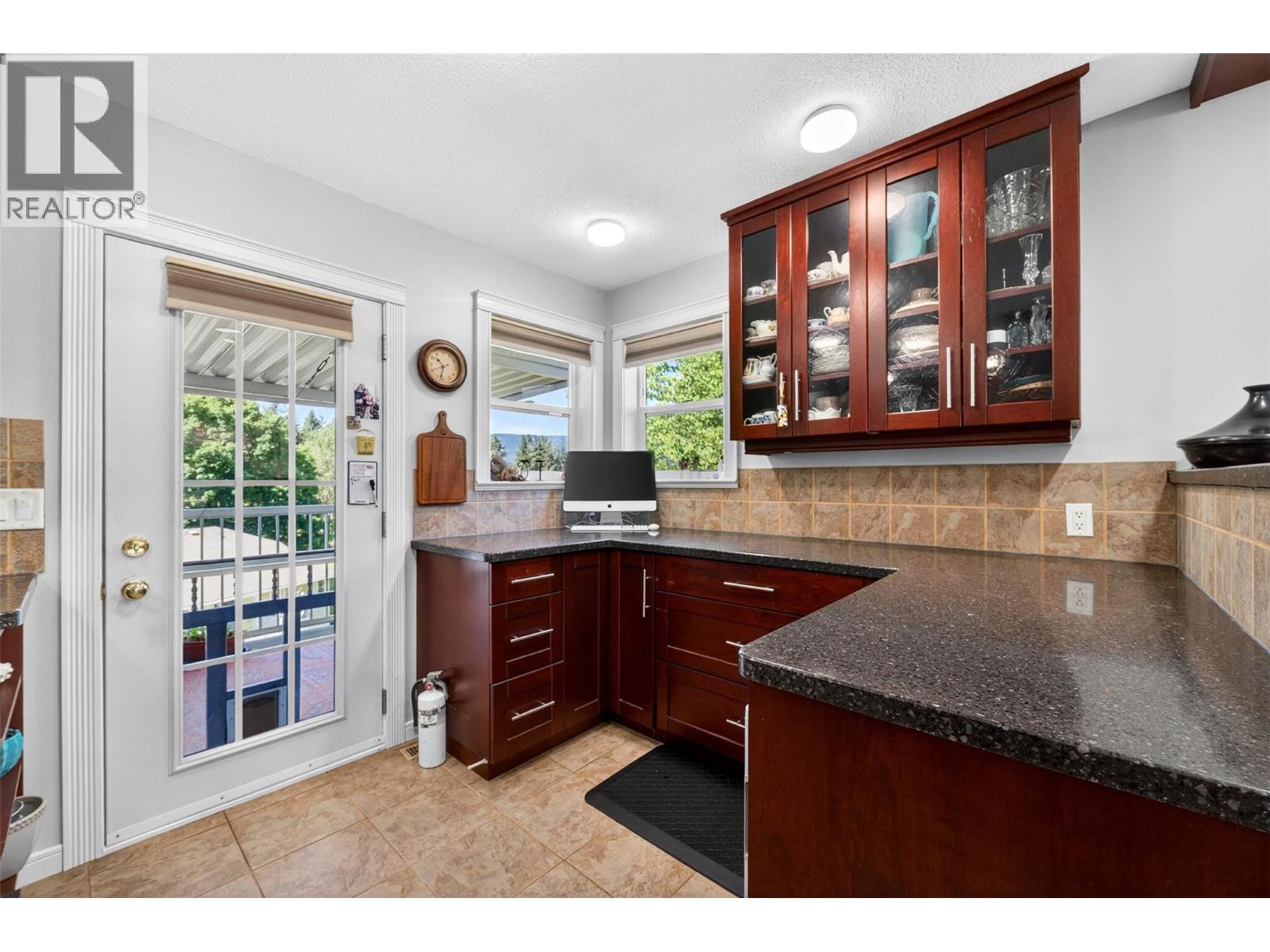 331 17 Street SE - 9