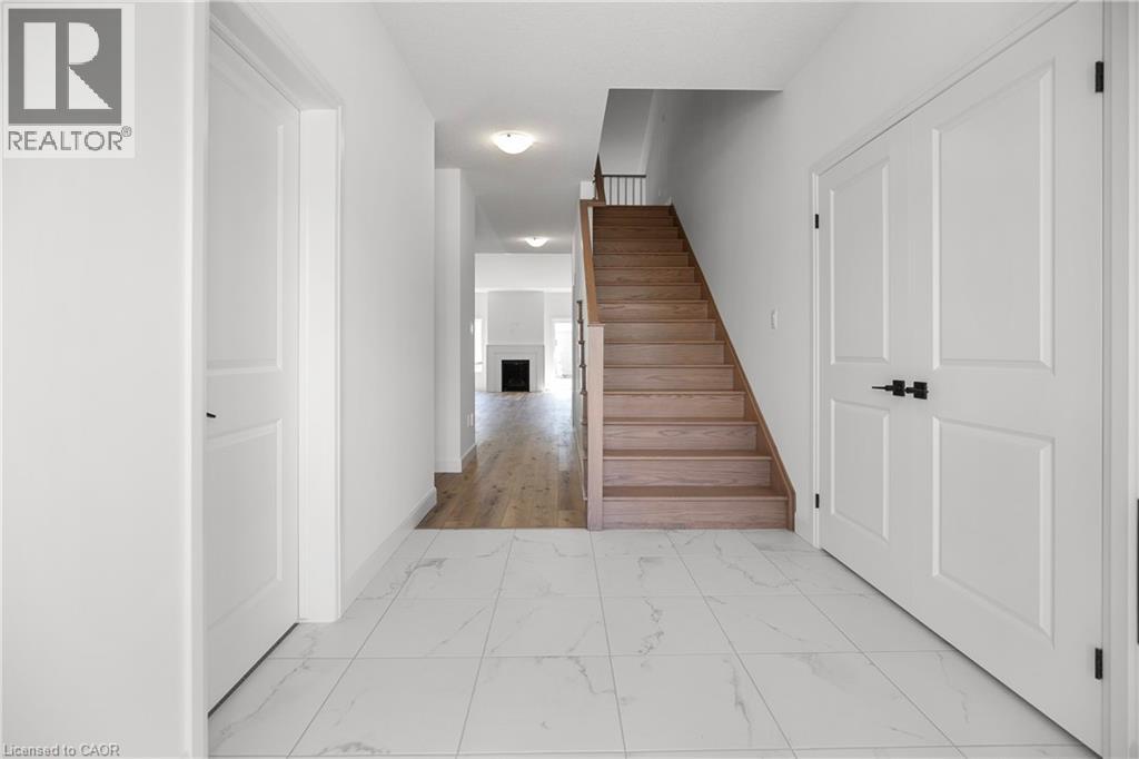 26 BEACHWALK Crescent - 7