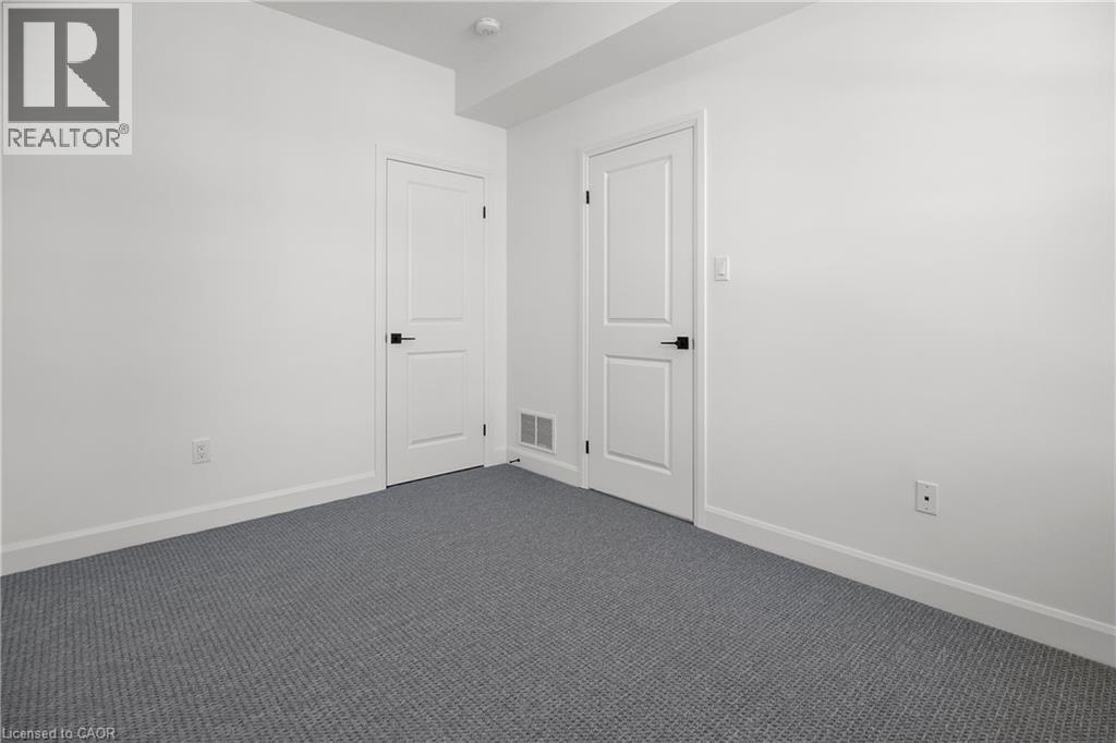 26 BEACHWALK Crescent - 10