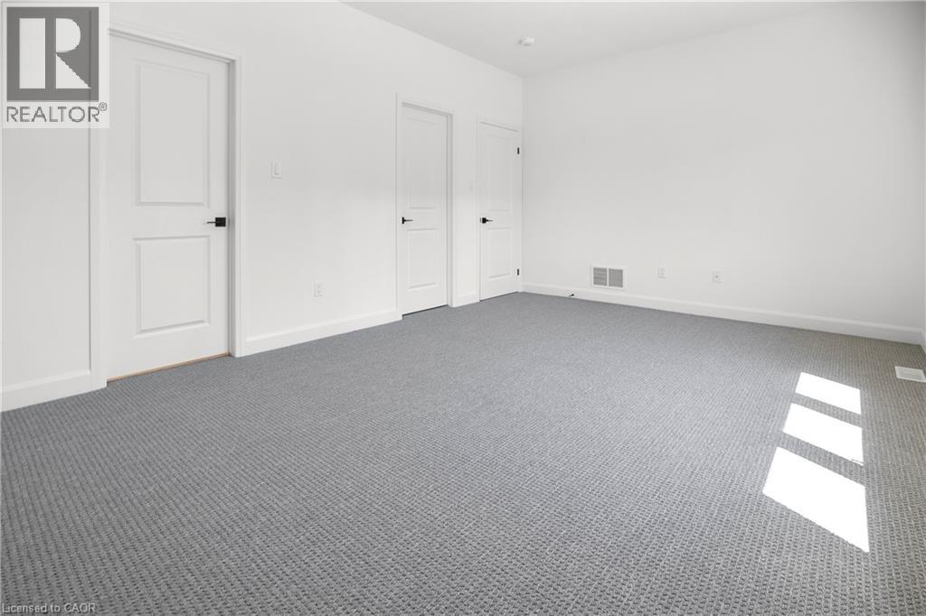 26 BEACHWALK Crescent - 24