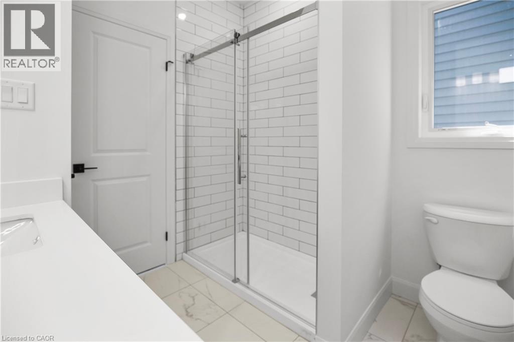 26 BEACHWALK Crescent - 26