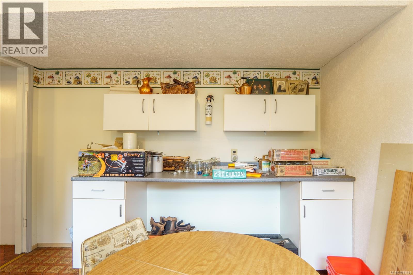 1251 Rupert Rd - 19