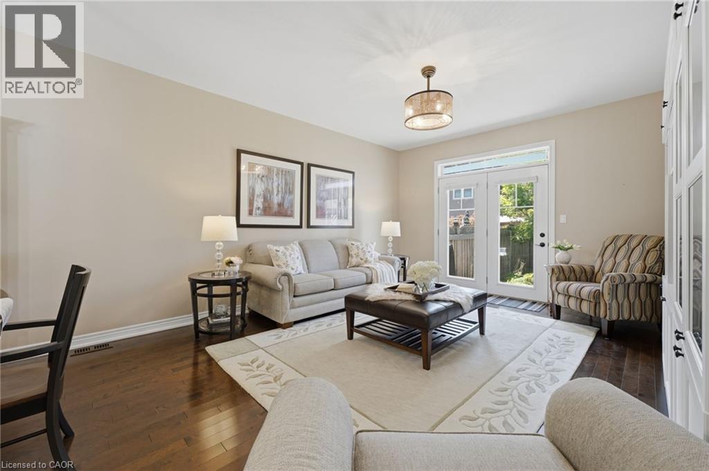 6 MANORWOOD Road - 13