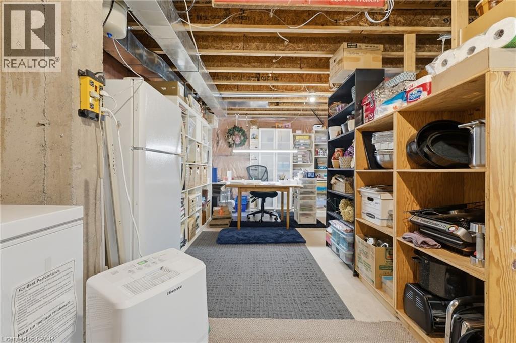 6 MANORWOOD Road - Image 34