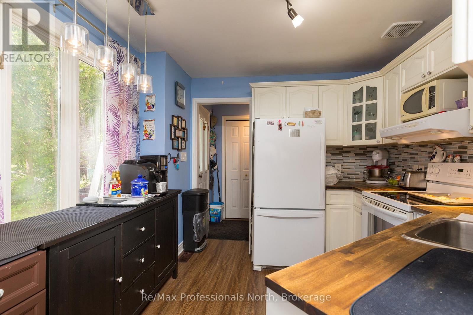 340 JAMES STREET W - 11