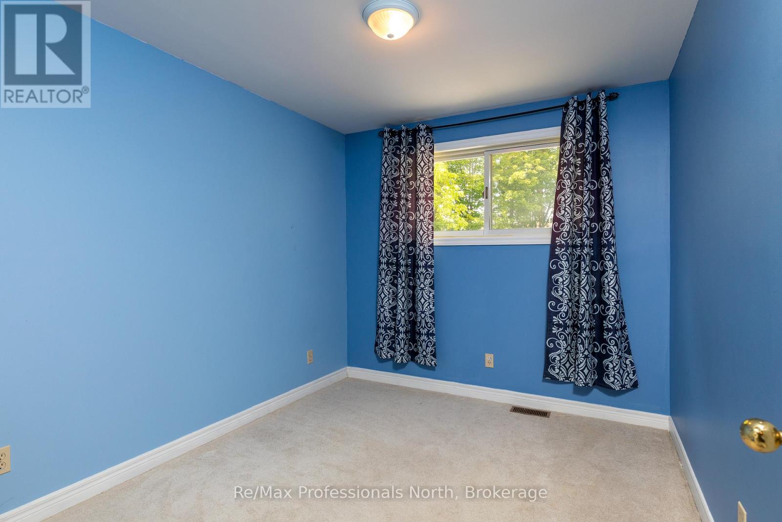 340 JAMES STREET W - 19