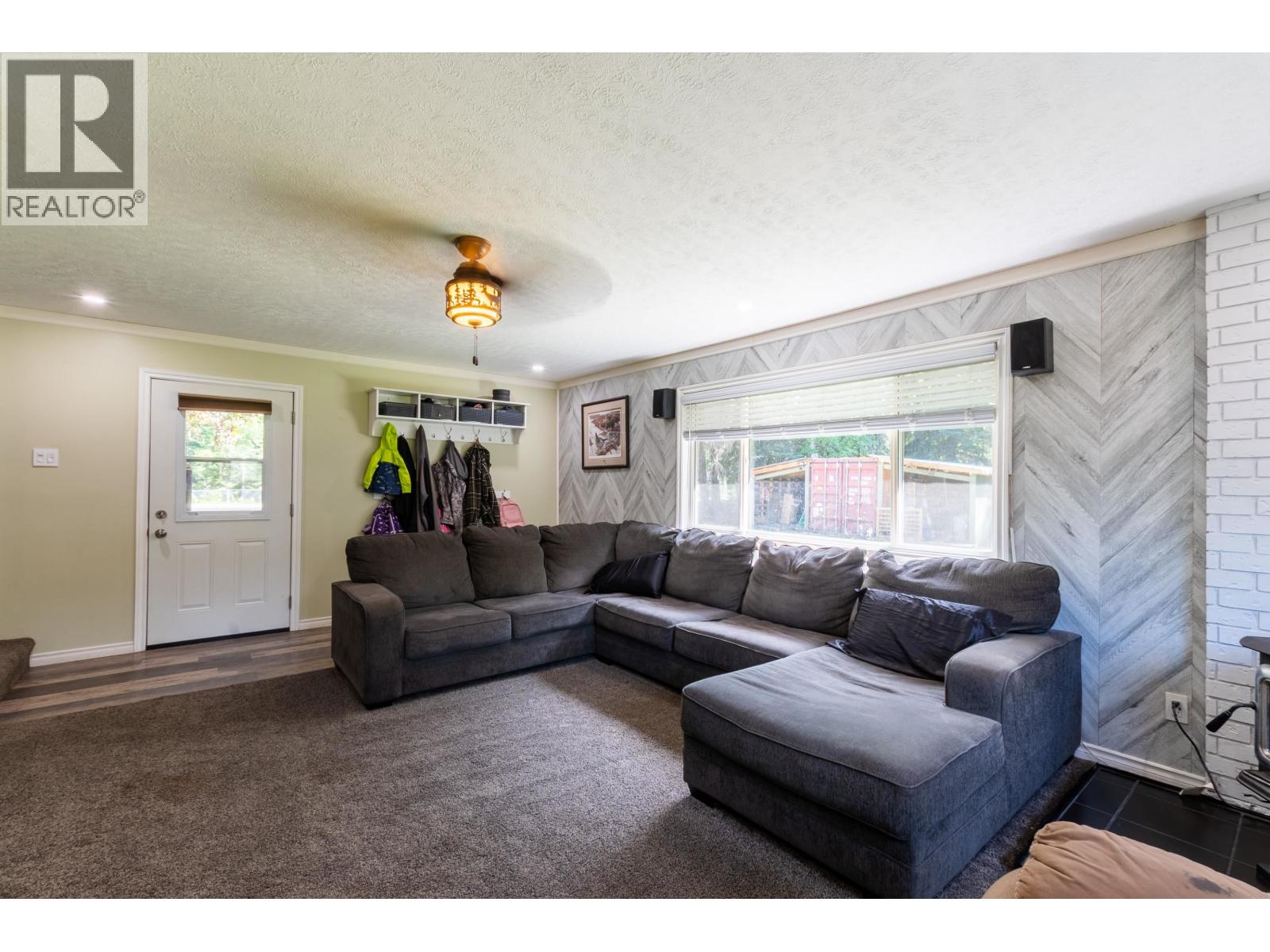 1185 STEWART ROAD - 20