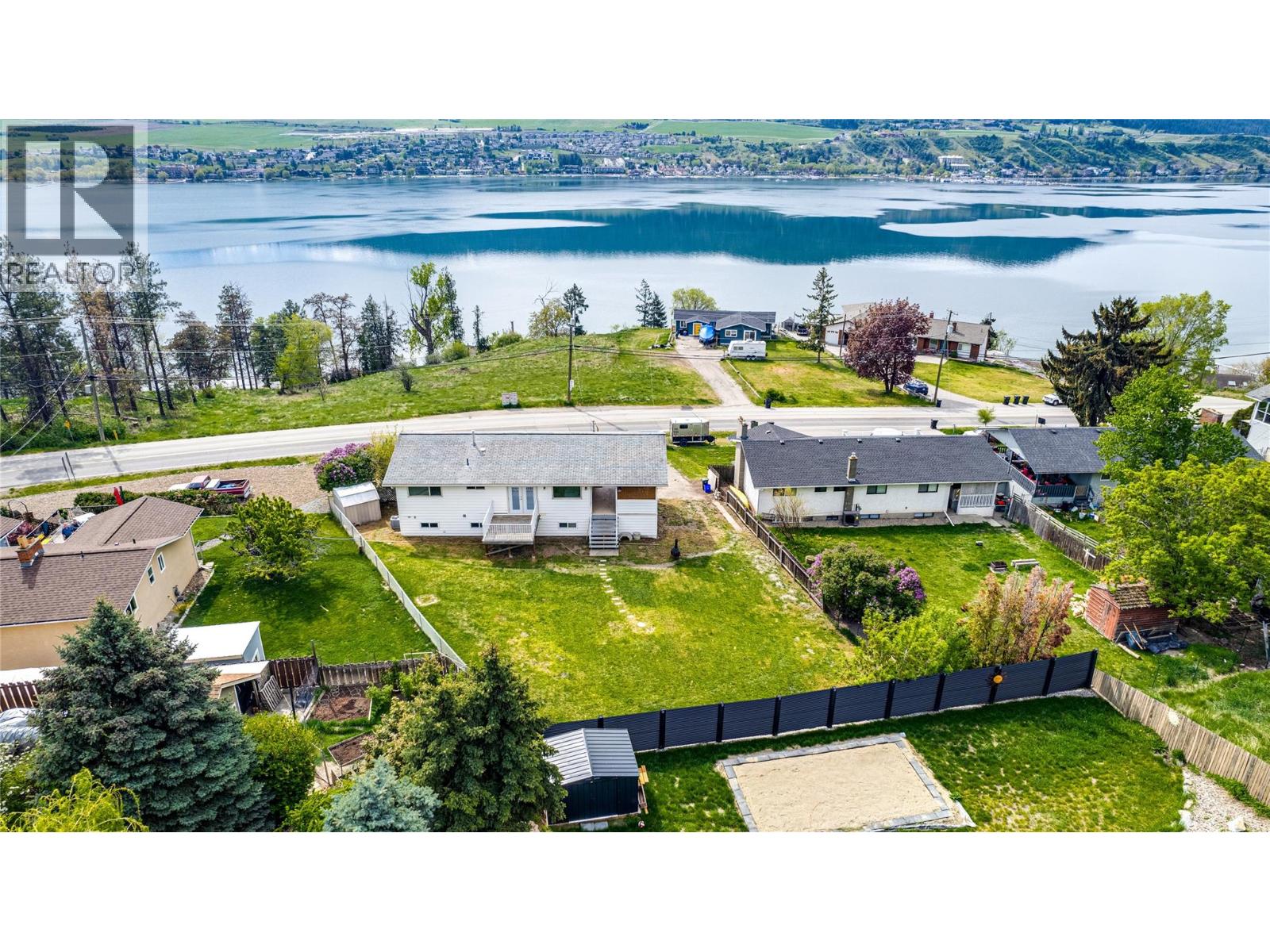 7415 Tronson Road - 2