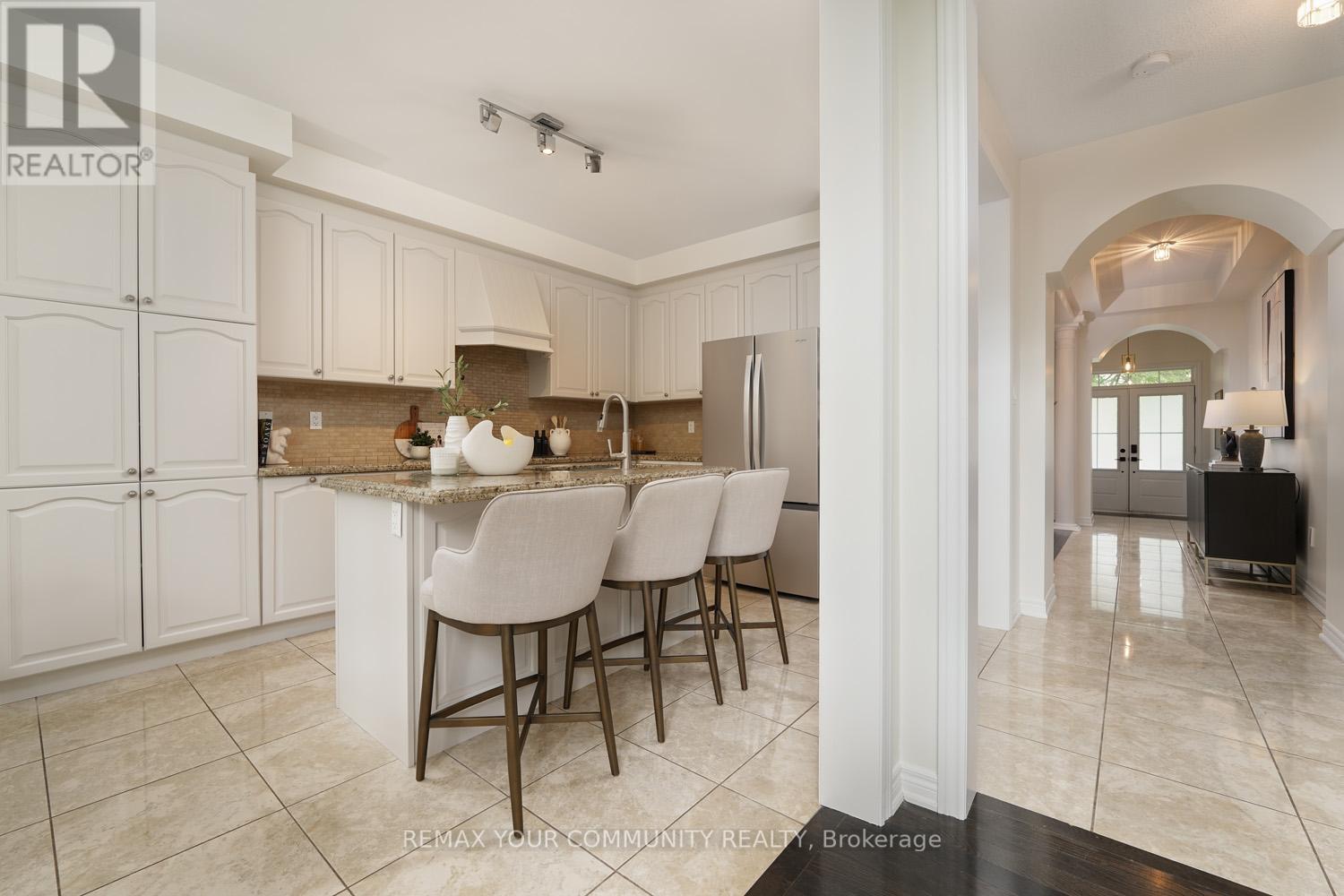 37 HERON HOLLOW AVENUE - 16