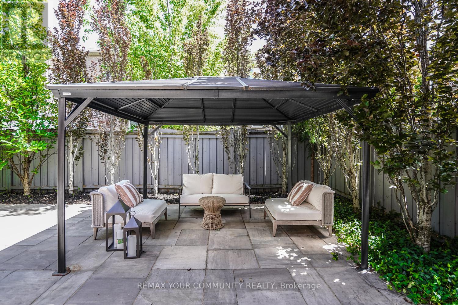 37 HERON HOLLOW AVENUE - 39