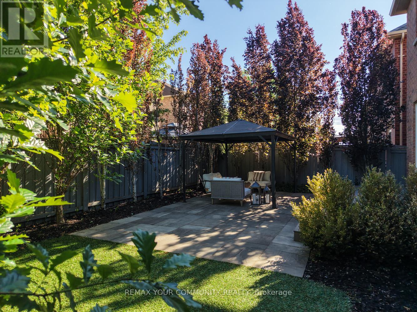 37 HERON HOLLOW AVENUE - 41