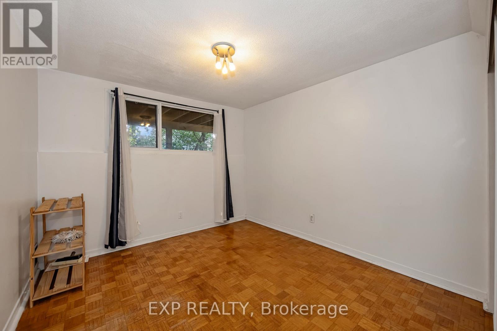 3 Bed, 2 Bath House for Rent in Ottawa – 21 SOUTHVIEW CRESCENT, Ottawa – MLS# X13211740 - Image 19