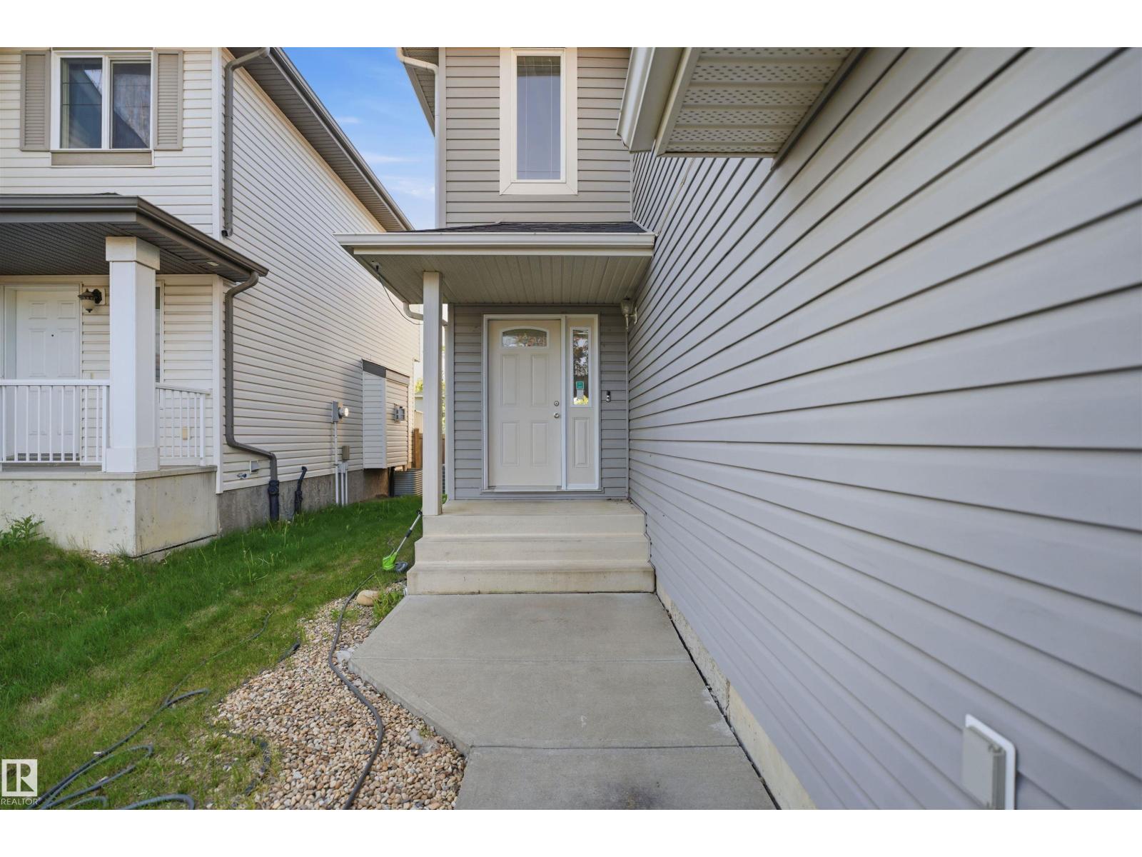 1560 37B AV NW - photo 3