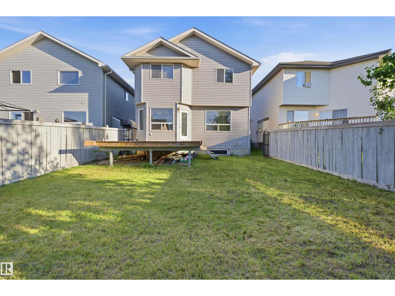 1560 37B AV NW — photo 38