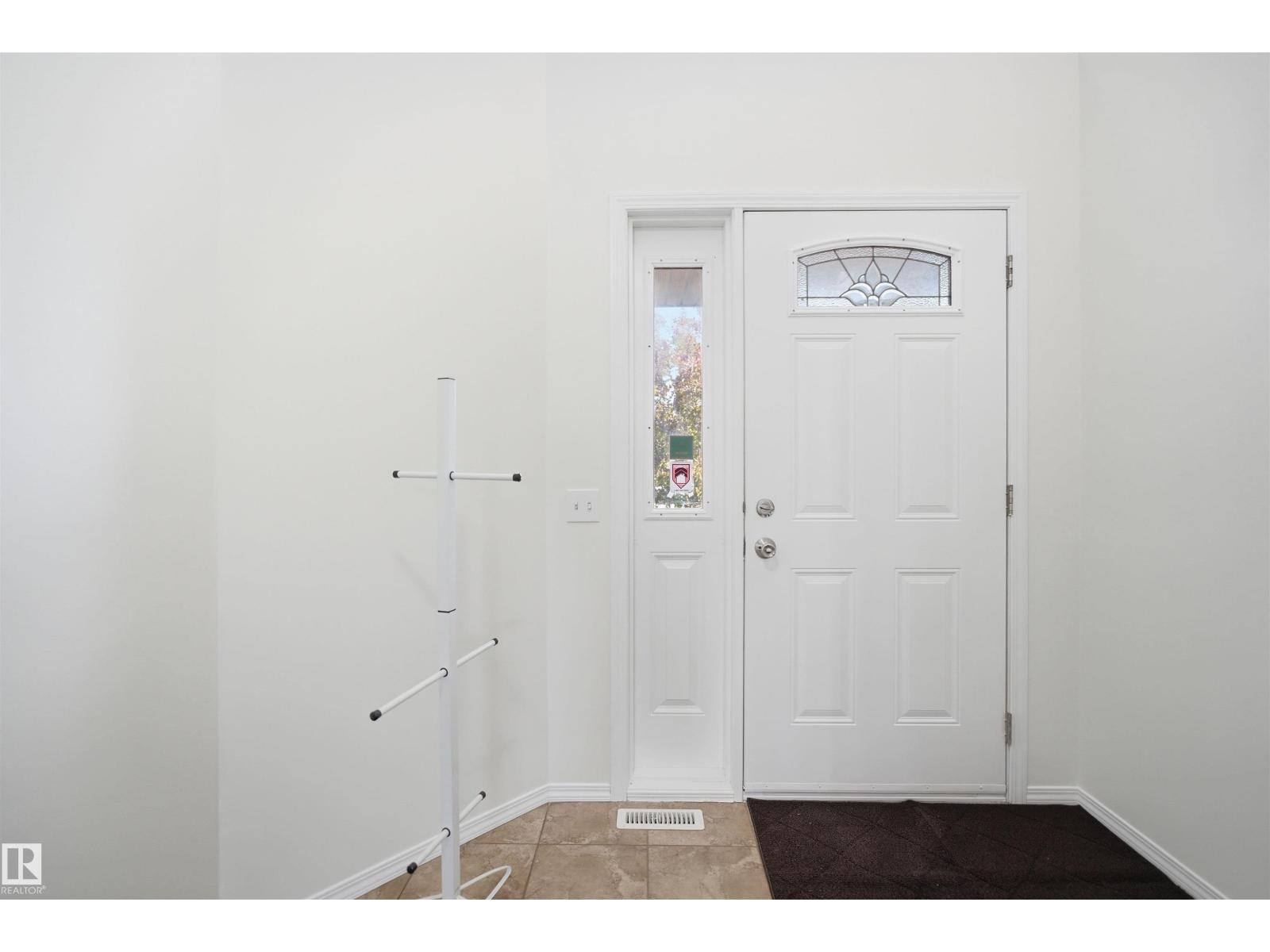 1560 37B AV NW - photo 4
