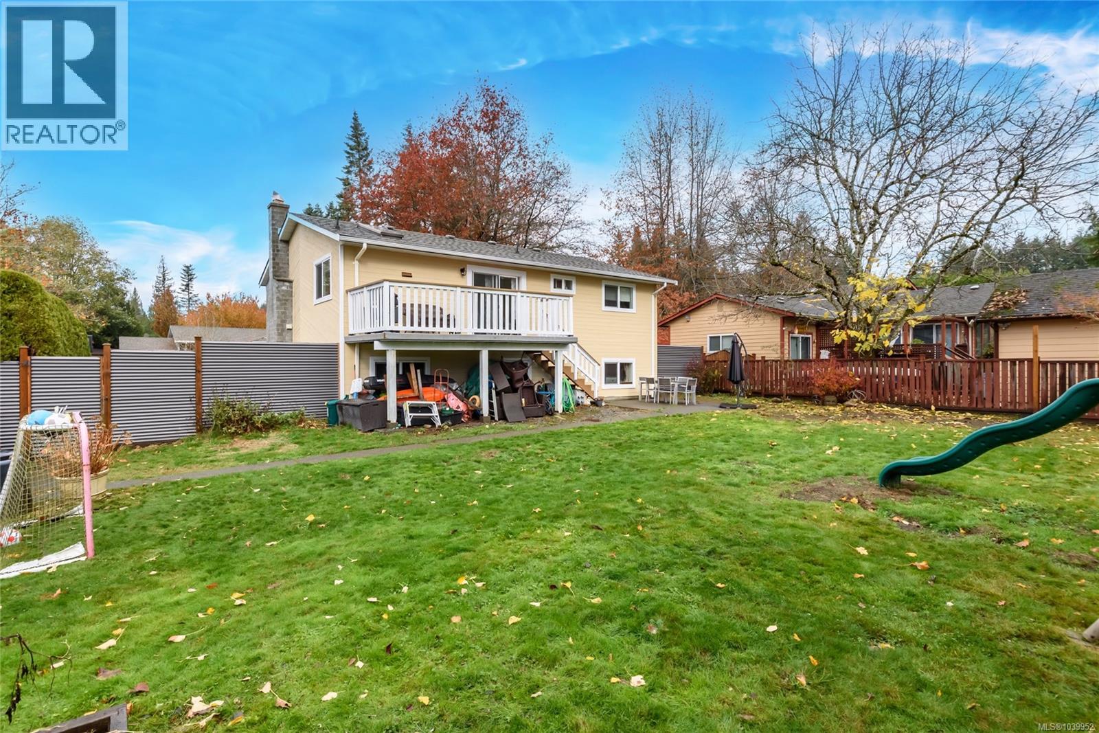 1651 Ascot Ave - 27