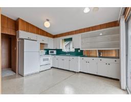 14667 W Beach Avenue, White Rock, BC V4B2T9 Photo 13