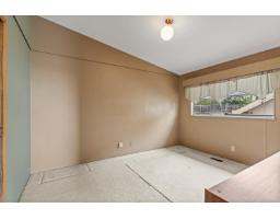 14667 W Beach Avenue, White Rock, BC V4B2T9 Photo 16