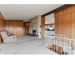14667 W Beach Avenue, White Rock, BC V4B2T9 Photo 10