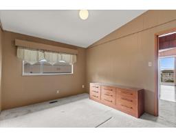 14667 W Beach Avenue, White Rock, BC V4B2T9 Photo 17