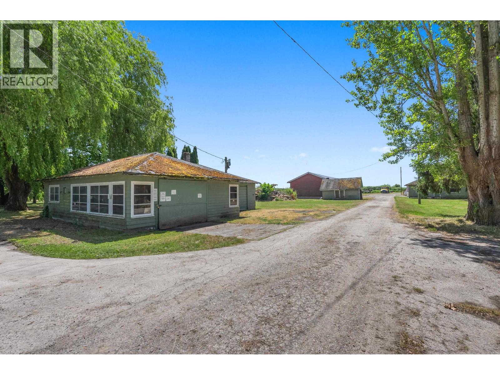 7064 LADNER TRUNK Road, Delta
