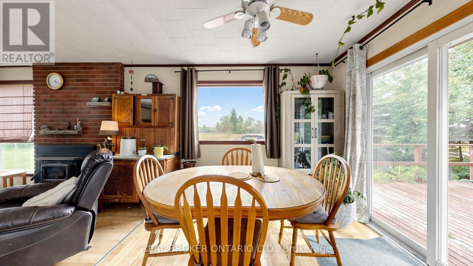 13908/13958 TRAFALGAR ROAD - 14