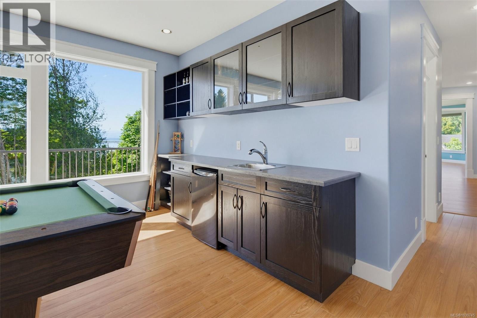 1922 Powliuk Cres - 43