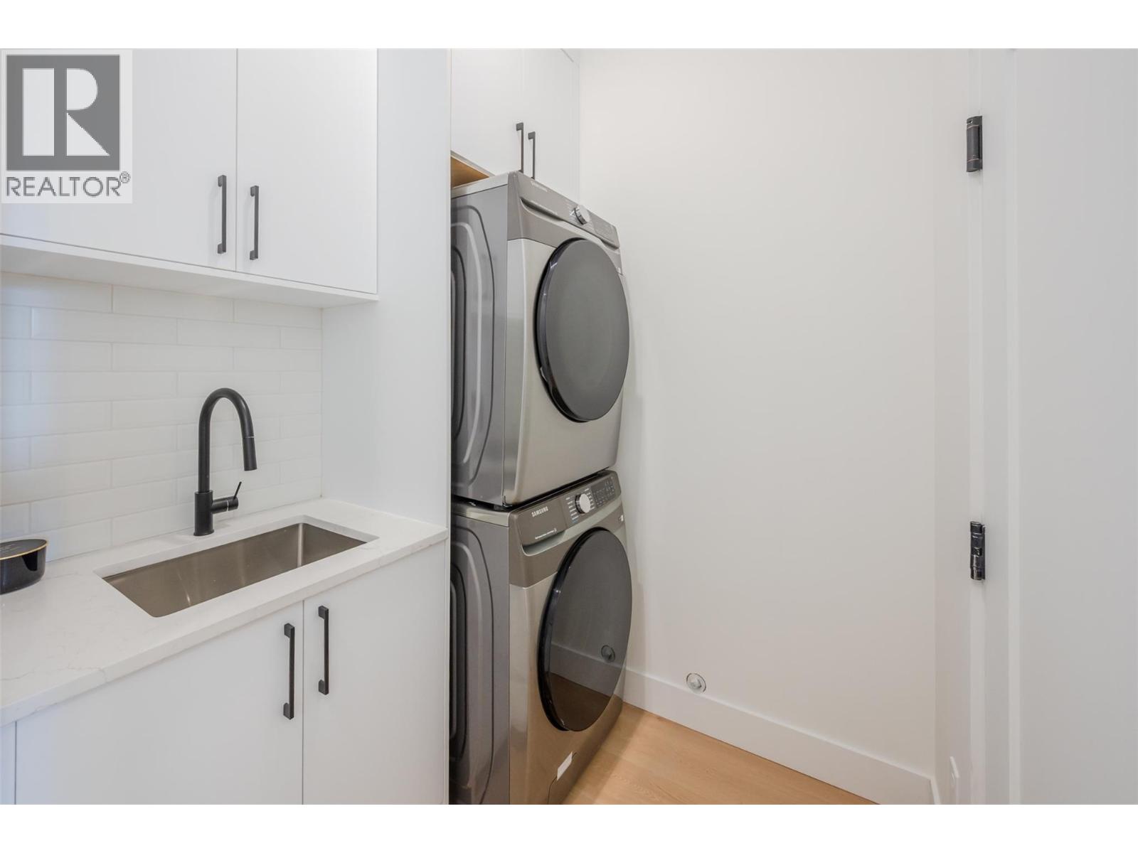 #2 194 Maple Place - 26