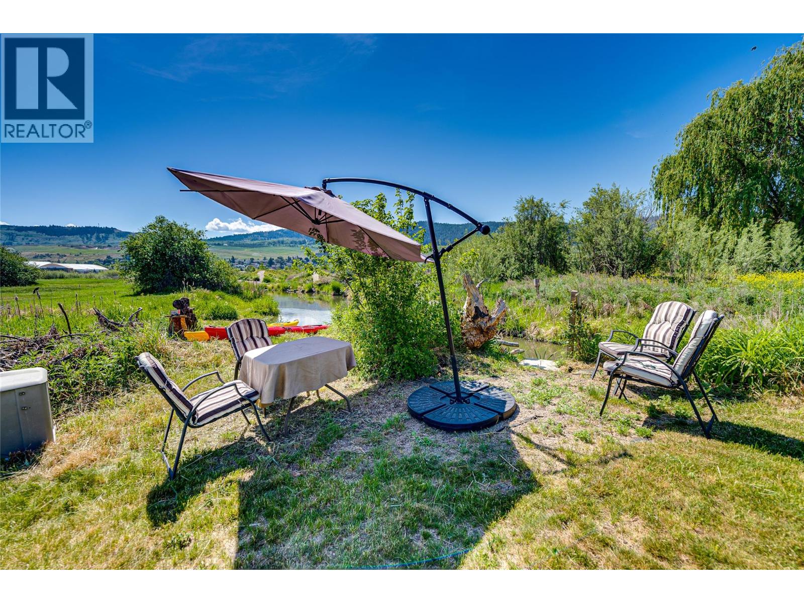 #106 2727 Lakeshore Road - 38