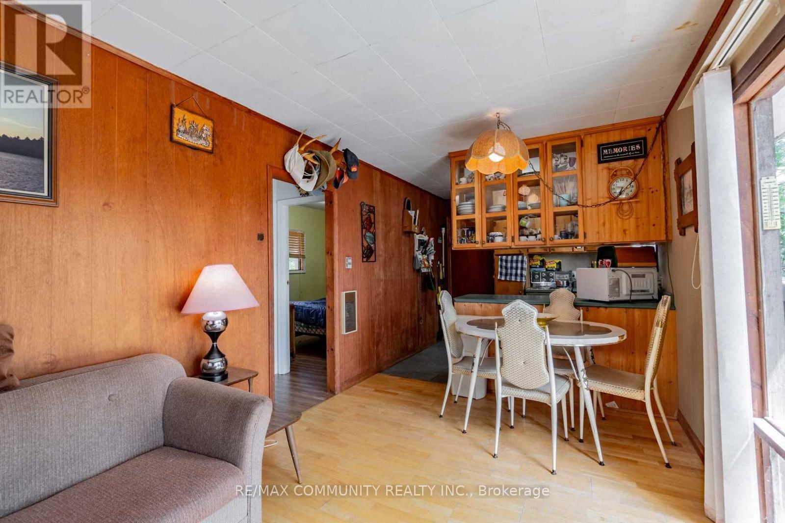 100 & 200 MARBLE LAKE ROAD - 24